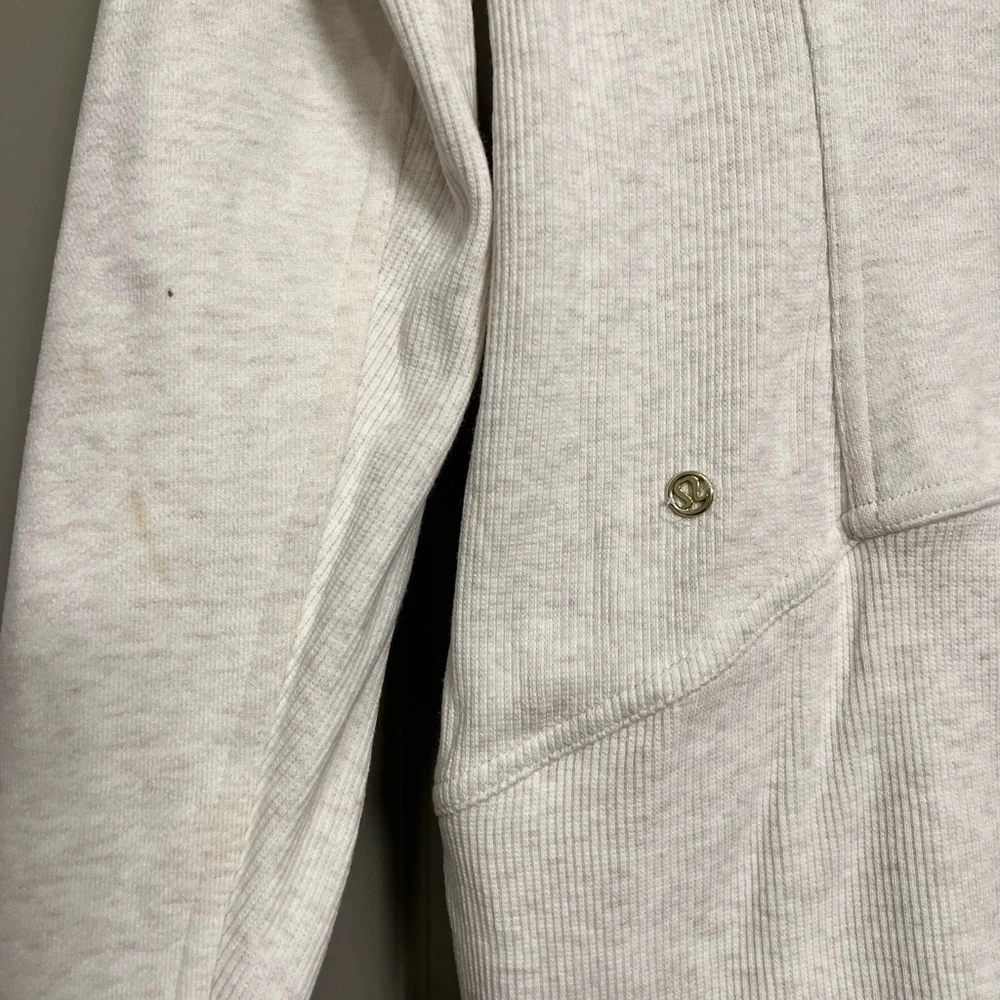 Lululemon Radiant Jacket Heathered Oatmeal - Size 6 - Picture 10 of 12
